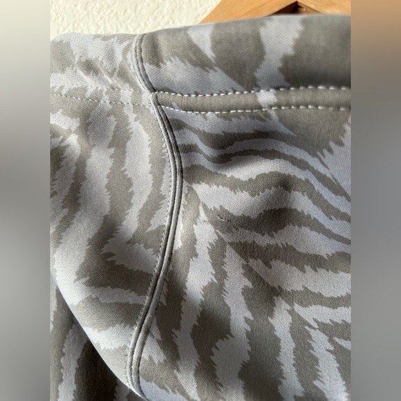 Billabong Zip Up Jacket - Picture 5 of 6